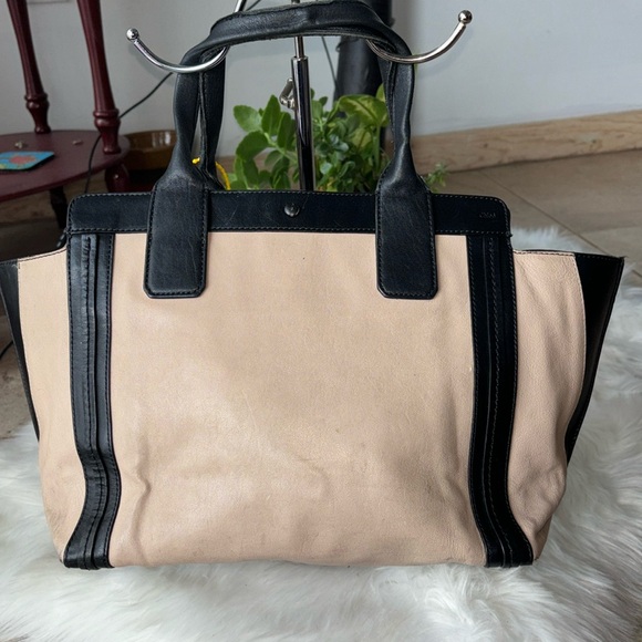 CHLOE TOTE AUTHENTIC - Picture 1 of 16